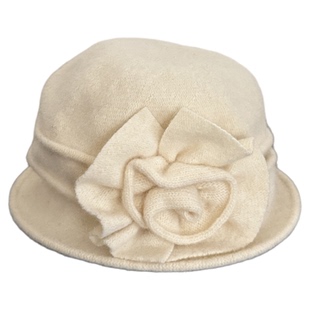 留洋千金风白色羊毛小礼帽女冬季气质花朵褶皱渔夫帽赫本法式盆帽