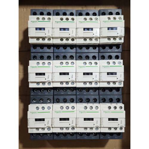 〔议价-可维修〕施耐德LC1D25/32/38BD交流接触器 线圈电压DC2 工