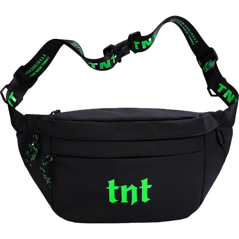 TNT运动骑行背包男款潮流胸包小众潮牌出行便携斜挎包户外单肩包