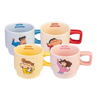 摩登主妇蜡笔小新一家四口马克杯