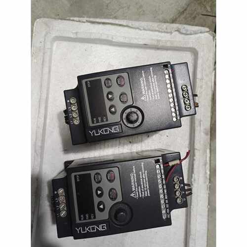 议价众辰1.5KW变频器YK100T41R5G维修