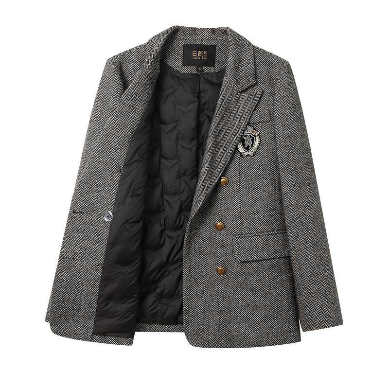 白鹿语复古翻驳领双排扣羽绒服