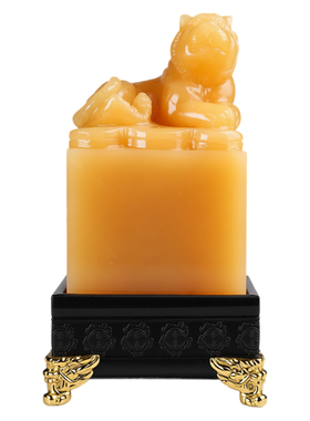 天然黄玉老虎印章招财镇宅摆件