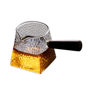 班意 木把玻璃公道杯大容量500ML分茶器加厚耐热侧把公杯倒茶杯