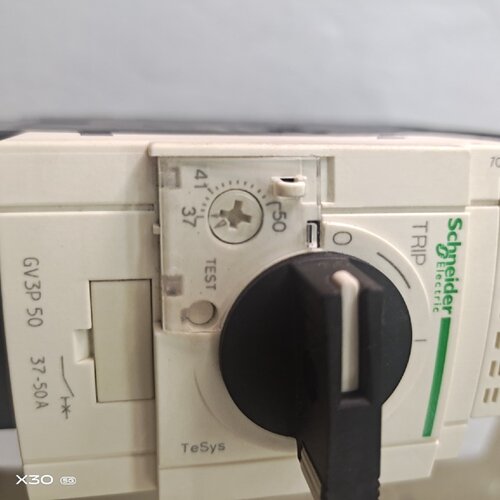 议价法国原装进口电动机马达保护断路器GV3P40P50P65GV3P80