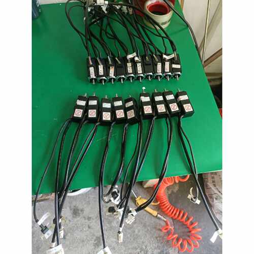 SGMM-A2C313 安川 伺服电机20W 24V