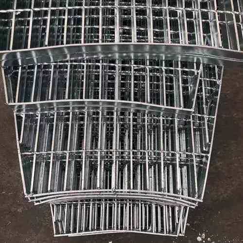 定制异形钢格板扇形钢格热镀锌道格栅板齿形踏步走栅平台板插接