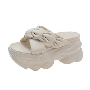 婚鞋主婚纱神器2024年松糕坡跟9CM厚底拖鞋小个子轻便防滑婚纱鞋