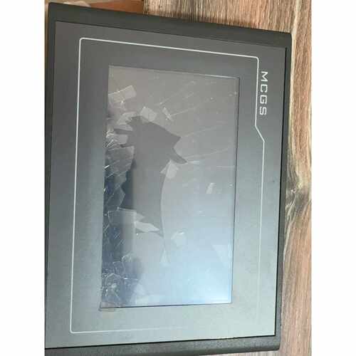 溢价-昆仑通态触摸屏，型号TPC7022Et，24V供电，带USB