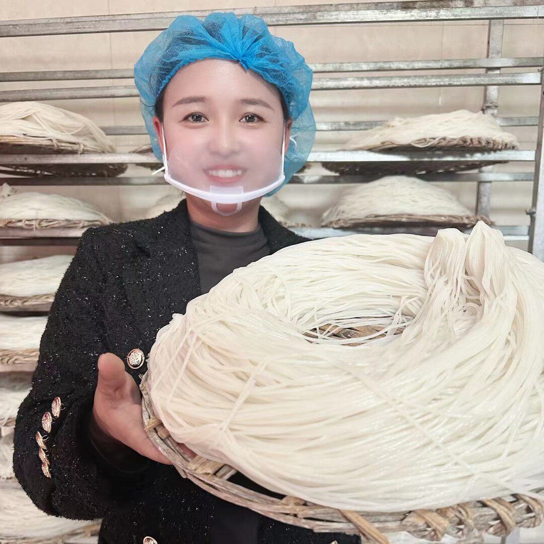 喃朵推荐德宏芒市傣味新鲜半干米线天然米香云南撒撇过桥罐罐火锅