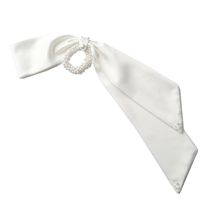 2022新款手工简约白色缎面珍珠蝴蝶结发圈发带新娘旅拍摄影头饰