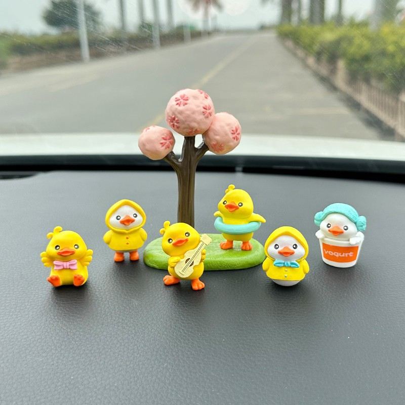 可爱卡通小鸭子汽车内摆件创意车载摆件中控台显示屏装饰装饰批发