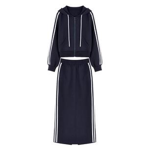 秋水伊人时髦今年流行的漂亮女装运动套装2026年春季新款两件套