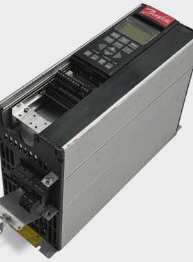 Danfoss VLT5011PT5B20STR1DLF10A00C0 Frequenzumrichter