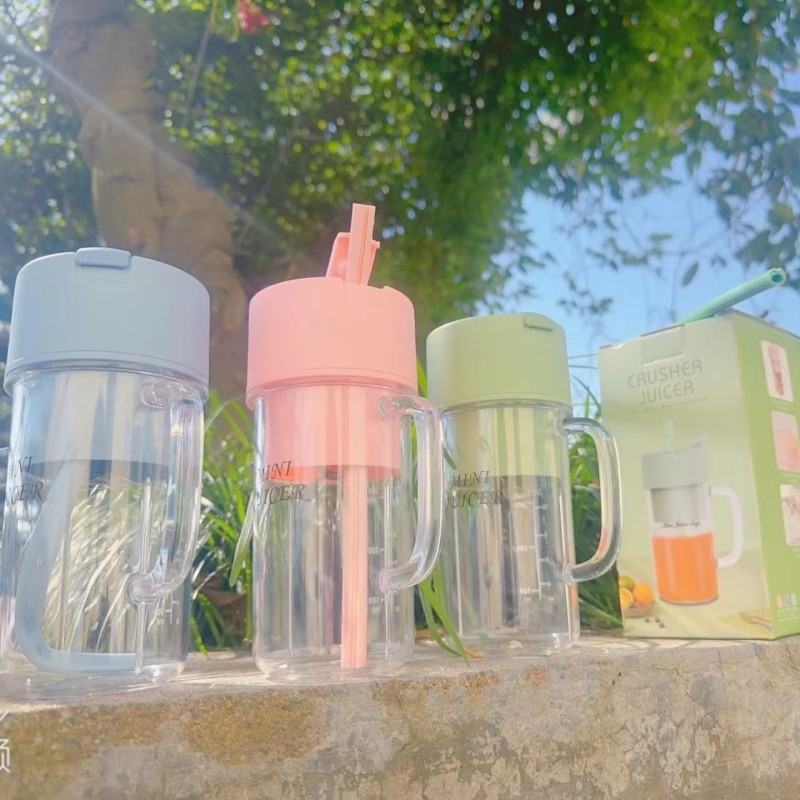 新款便携榨汁杯电动小型迷你外用户家榨果汁机奶昔随行搅拌水果