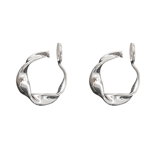 莫比乌斯环简约百搭无耳洞女蚊香盘耳夹银针耳圈高级感耳饰几何