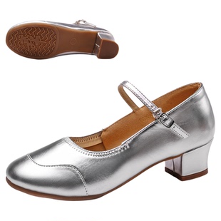 白色成人跳舞鞋色舞蹈鞋女软底真皮广场舞鞋中老年跳舞鞋中跟舞鞋