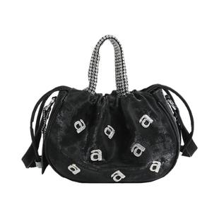 Clean Knоck小包包女2026新款时尚水钻单肩斜挎包小众镶钻腋下包