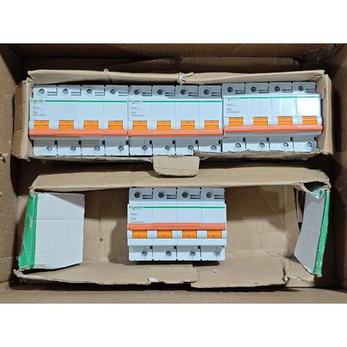 〔议价-可维修〕施耐德Easy9 4PC80小型断路器 全新原装正品 实