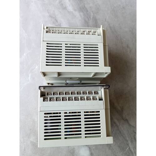 议价三菱PLC，FX1N-14MT-001，拆机拆下来的，成色看
