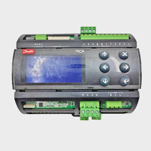 DANFOSS MCX061V PROGRAMMABLE CONTROLLER 080G0251 24VAC, LCD