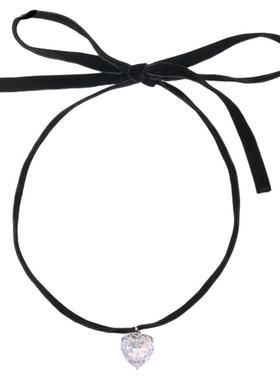 Maje2025秋季新款女装法式时尚银色心形水晶吊坠装饰黑色丝绒项链