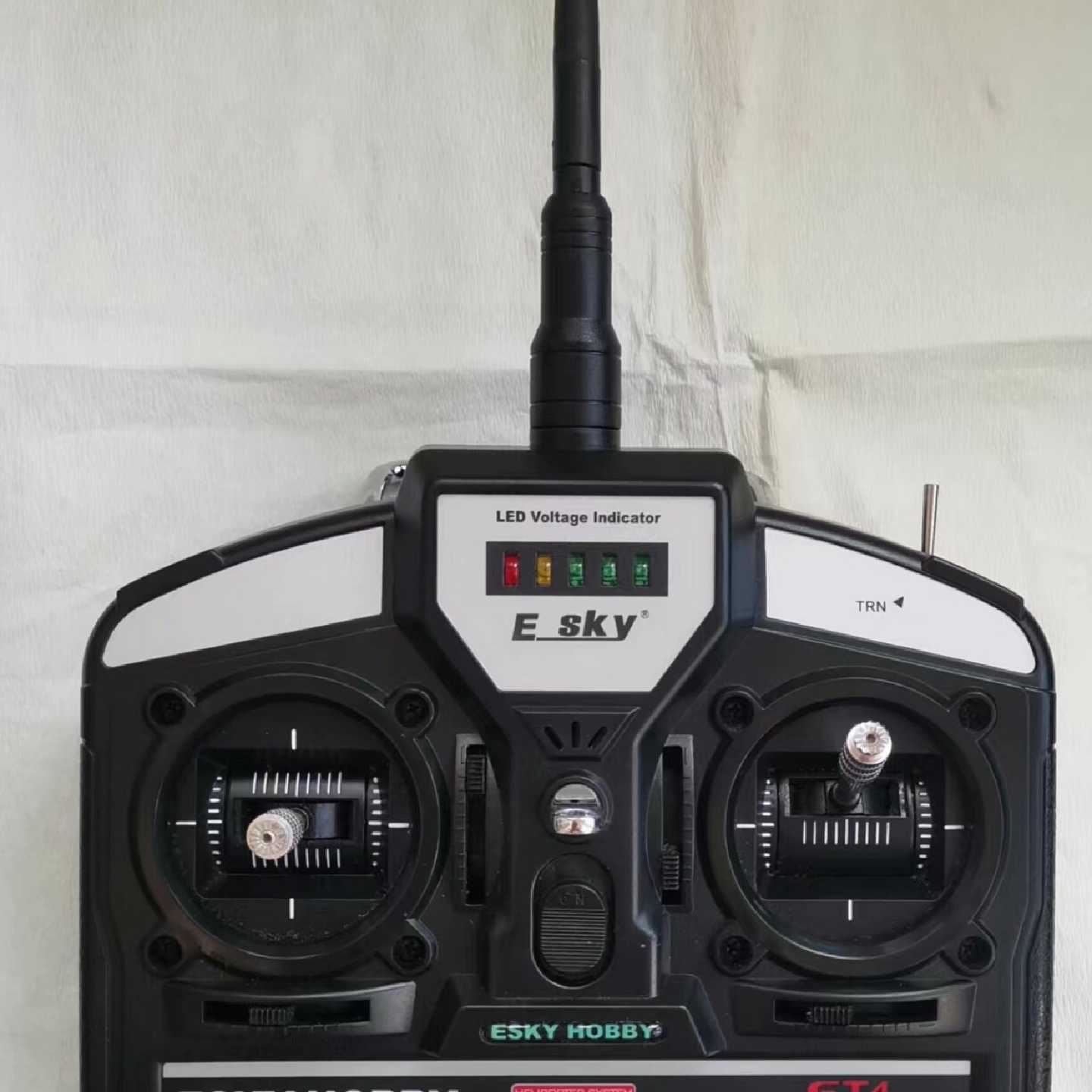 ESKY遥控器   四通道航模遥控器，共轴双桨直升机 拉马直图片