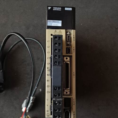 议价安川驱动器SGDV-2R8A01B002000，电机SGMJ维修