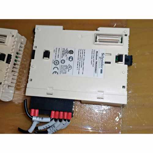 议价PLC模块TM2DDI8DT一个，TM2ARI8HT两
