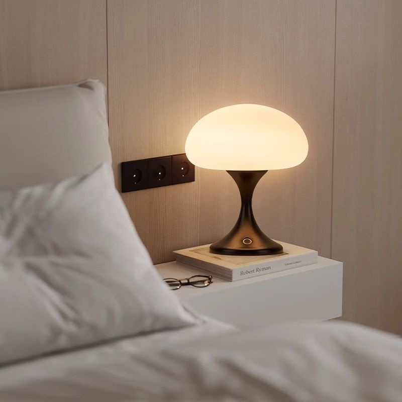 特暗小夜灯网红INS充电水母台灯卧室床头氛围灯小夜灯客厅装饰灯