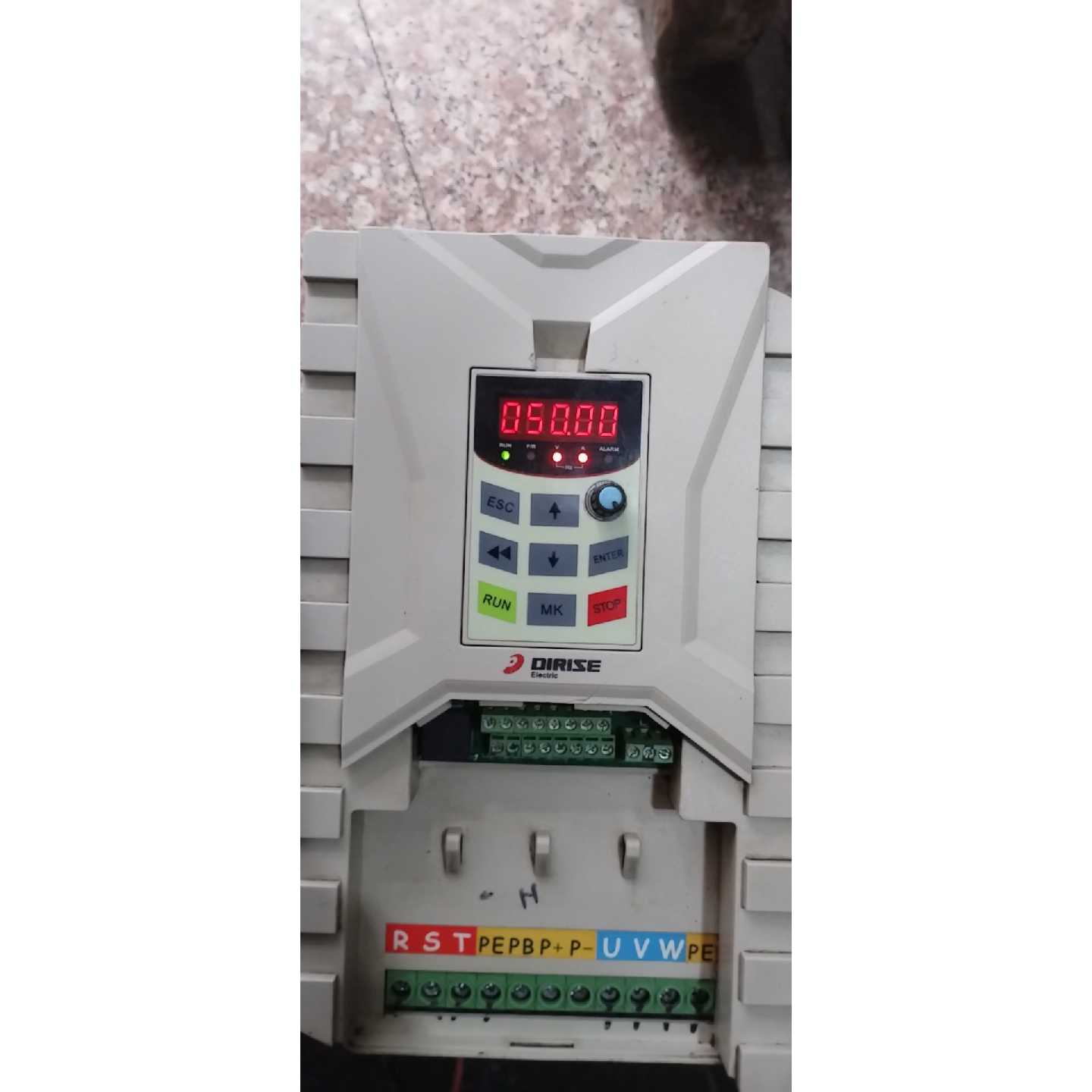 询价-德瑞斯变频器DRS ES120K-3T-022L成色如图，功图片