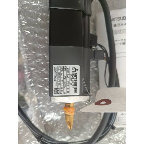 议价，HCKFS13B100W3AC105V0.7A3000转全新的带原包装盒和说明书
