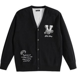 太平鸟男装 宽松纯色毛衣秋冬季V领刺绣休闲毛衫黑色柔软外套