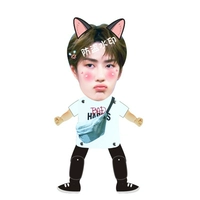 Wang Yibo с коротким рукавом 02