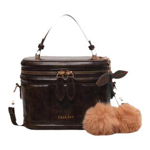 手拎包包女2025新款冬季复古时尚小方包高级感小众通勤百搭斜挎包