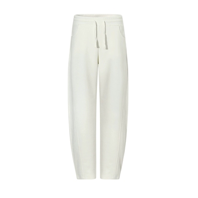 美特斯邦威休闲裤修饰腿型