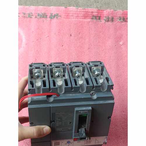 【维修议价】塑壳断路器CVS100F4P3T100A议价072