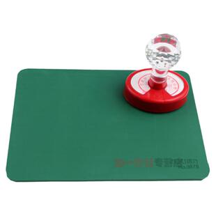 得力印章垫子 加厚胶垫财务银行盖章垫板长方形软的蓝色柜台片会计用品办公不易变形便携绿色9878