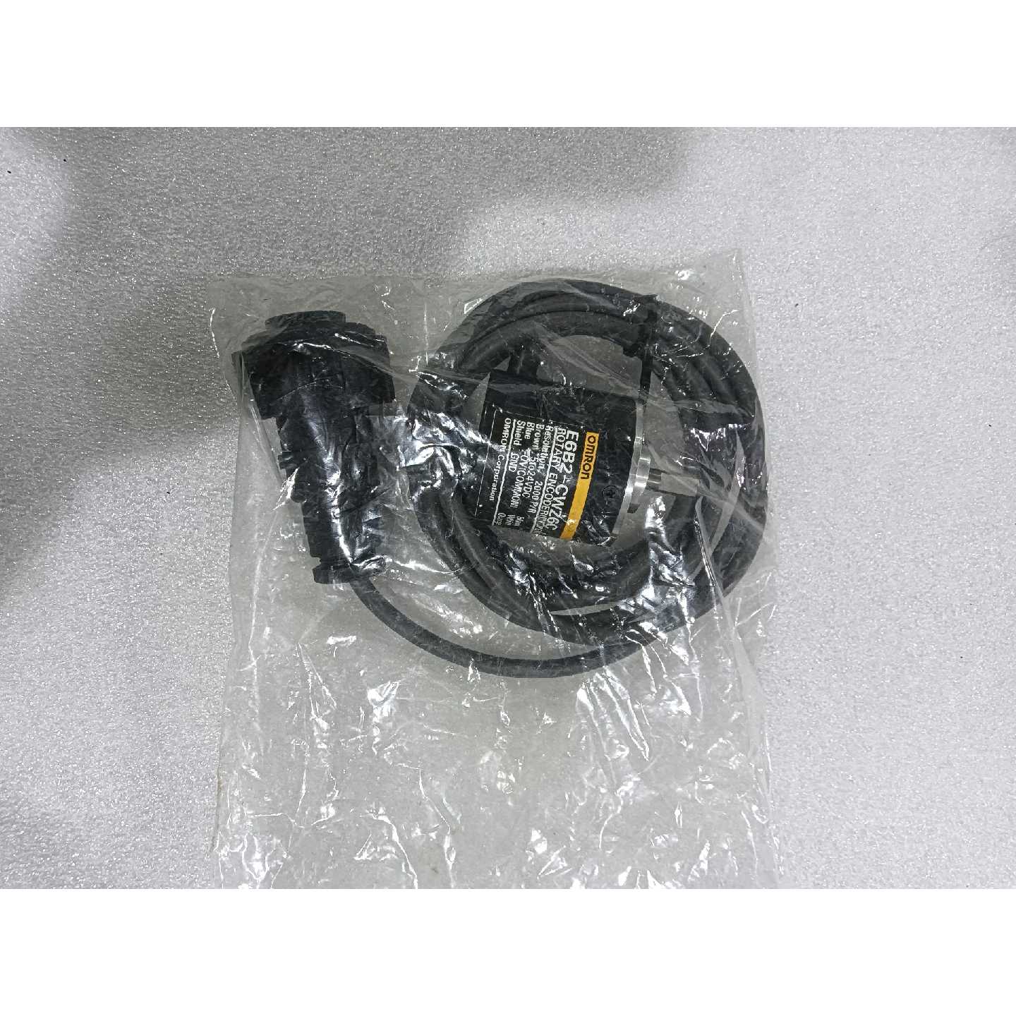 议价-E6B2-CWZ6C旋转编码器盖子，成色如图，直接