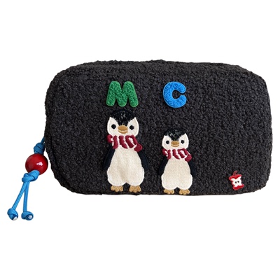 click泰迪绒吐司洗漱化妆收纳包