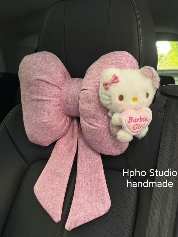 汽车头枕凯蒂猫蝴蝶结车载靠枕车用护颈枕可爱卡通枕头车内装饰品