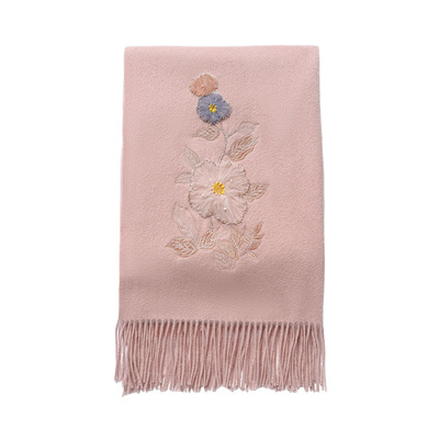 粉色羊毛披肩女2025新款秋冬季妈妈旗袍婚礼斗篷外搭高端羊绒围巾