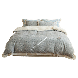 TeenieWeenie素雅风保暖牛奶绒床上四件套冬季加绒碎花被套床笠款