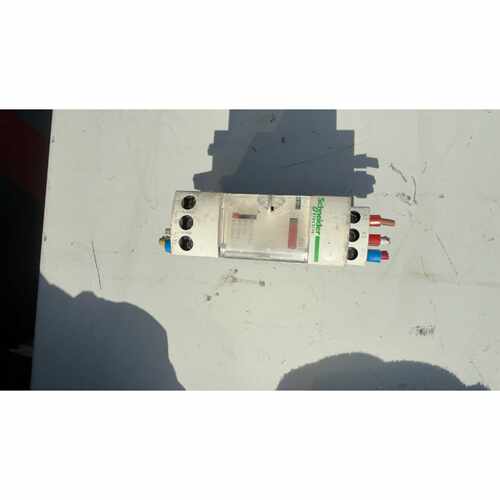 询价下单施耐德RMCA61BD模拟量变送器拆机如图包好