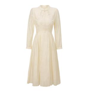 未风杏色新中式国风连衣裙女春2026春季新款气质高腰显瘦长袖裙子