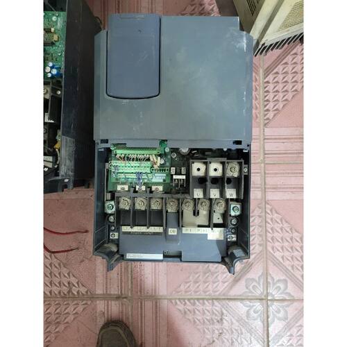 议价变频器FRN15LM1S4C三相380480V维修