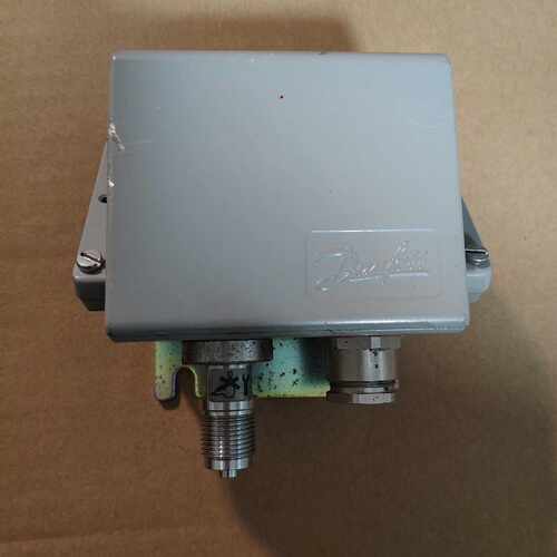 溢价-Danfoss EMP2 084G2157 压力变送器，库存