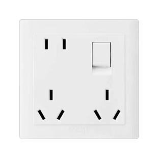 公牛BULL一开八孔插座86型家用多孔墙壁面板二三三带开关电源插座