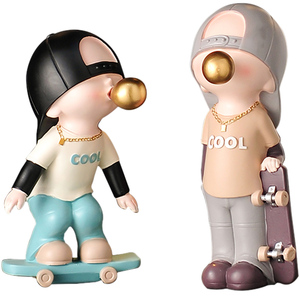 办公桌面软装饰品男孩摆件