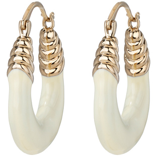 港风耳饰女巨好看奶白耳环圈圈2025新款爆款高级感耳圈耳坠耳扣